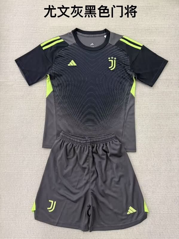 Kids Juventus 25/26 Goalkeeper Black Soccer Jersey And Shorts Kids Juventus 25/26 Goalkeeper Black Soccer Jersey And Shorts