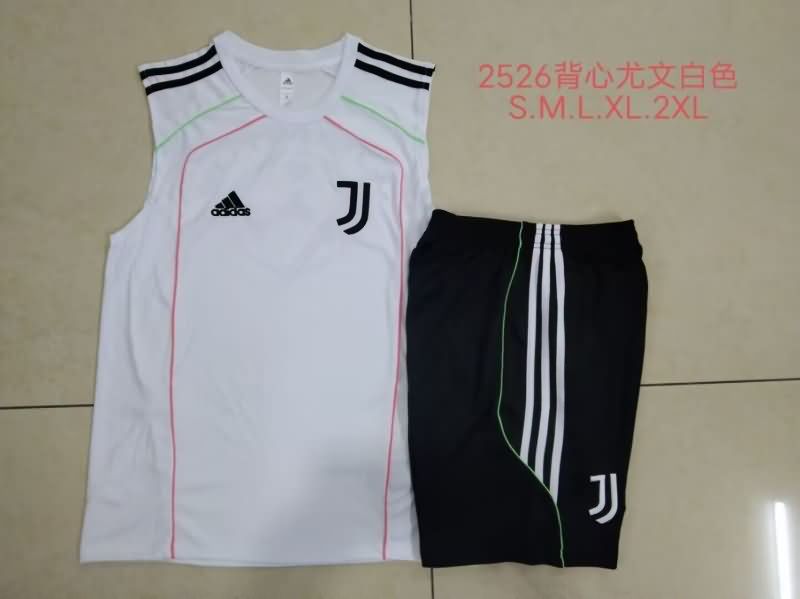 AAA Quality Juventus 25/26 White Soccer Training Sets 02 AAA Quality Juventus 25/26 White Soccer Training Sets 02