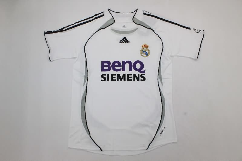 AAA Quality Real Madrid 2006/07 Home Retro Soccer Jersey (Player) AAA Quality Real Madrid 2006/07 Home Retro Soccer Jersey (Player)